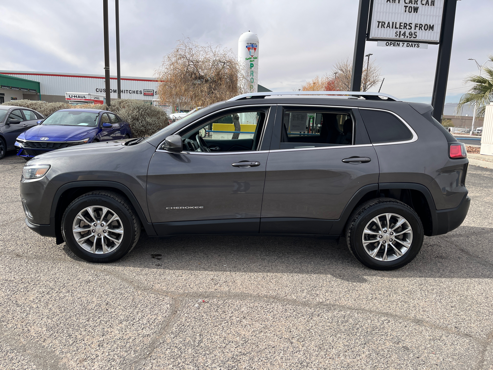 2019 Jeep Cherokee Latitude Plus 4