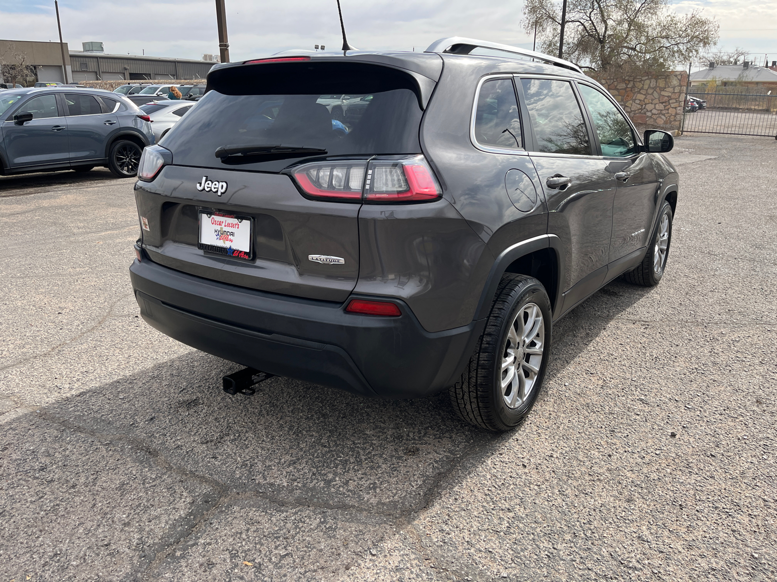 2019 Jeep Cherokee Latitude Plus 8