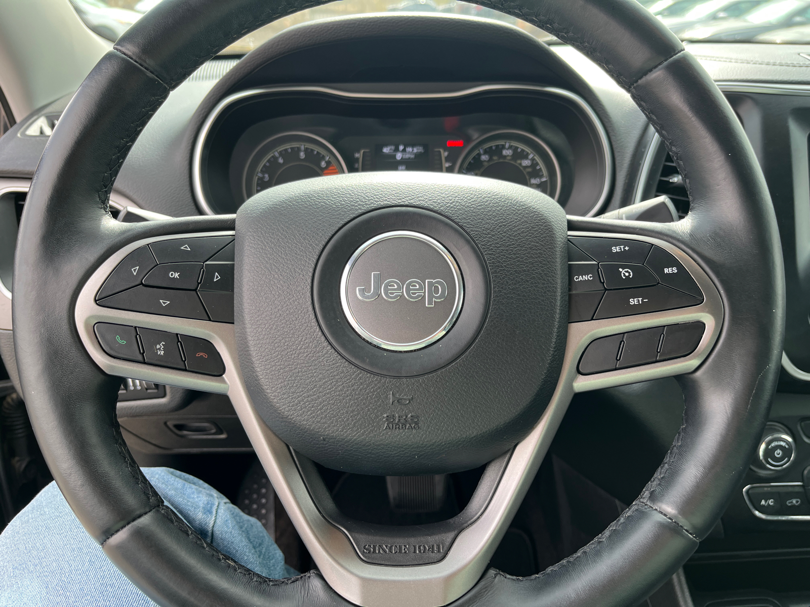 2019 Jeep Cherokee Latitude Plus 15