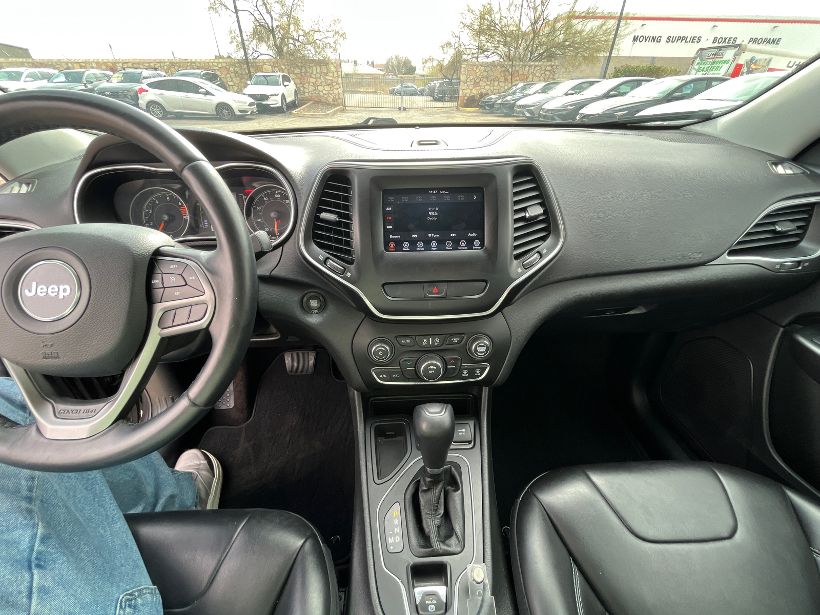 2019 Jeep Cherokee Latitude Plus 19