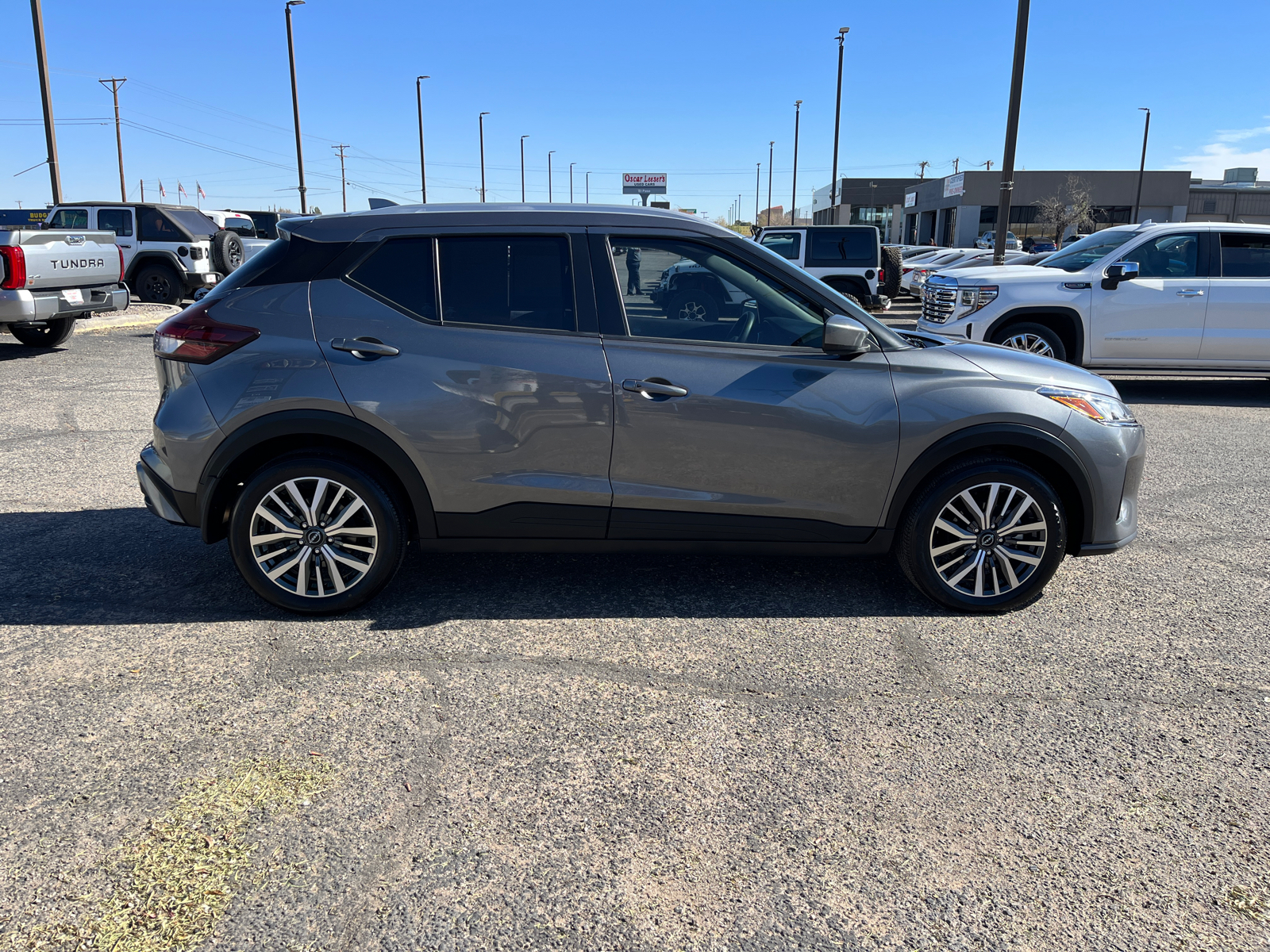 2023 Nissan Kicks SV 9