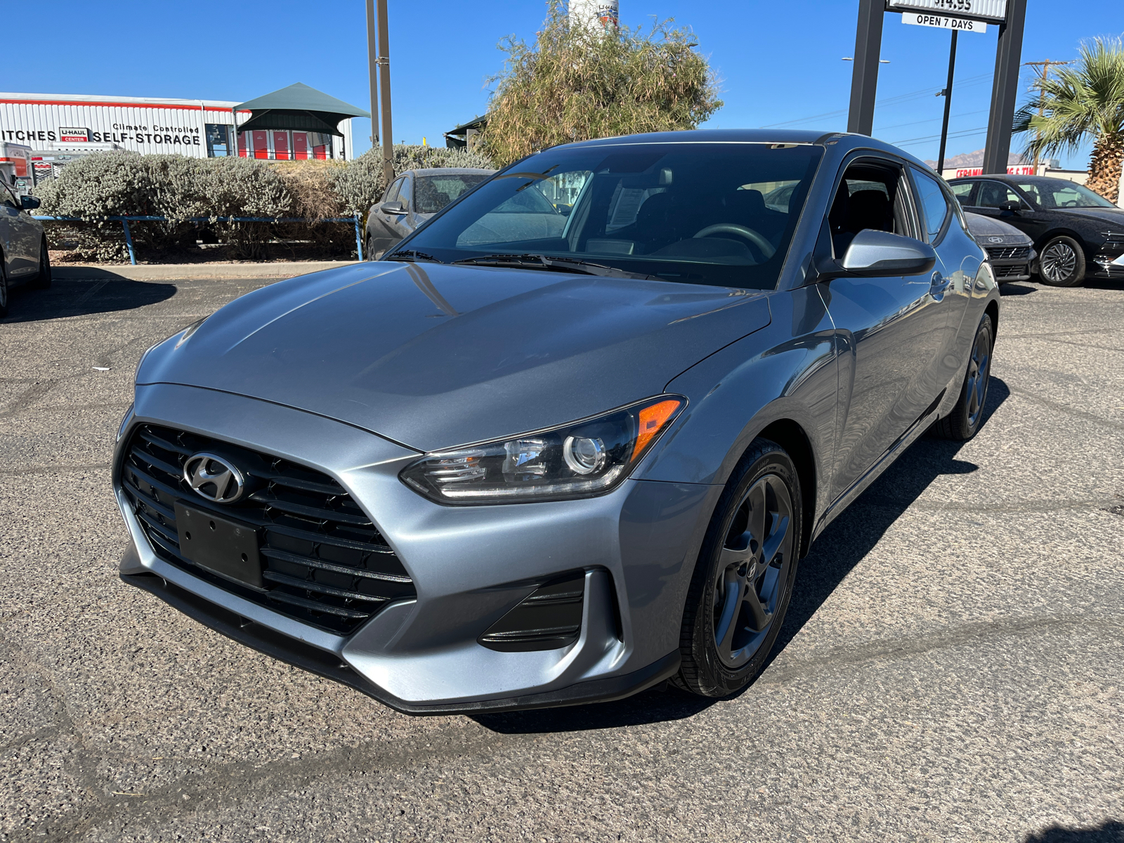 2020 Hyundai Veloster 2.0 Premium 3