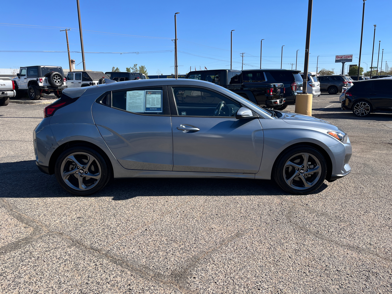 2020 Hyundai Veloster 2.0 Premium 9