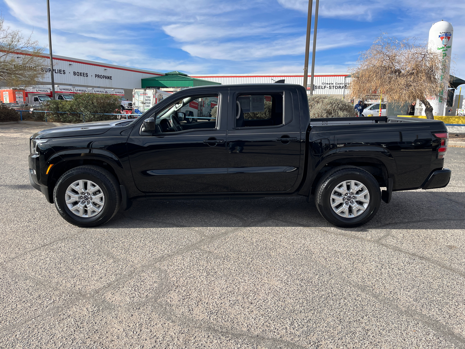 2022 Nissan Frontier SV 4