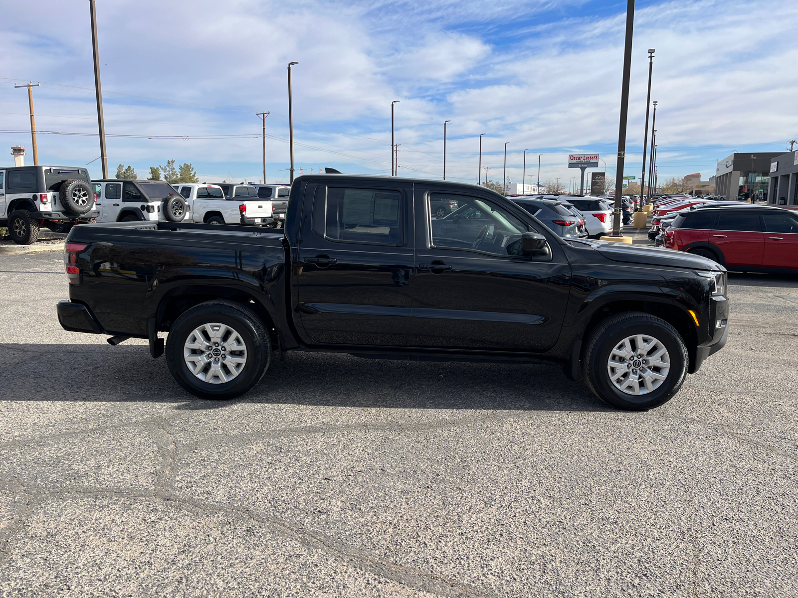 2022 Nissan Frontier SV 9