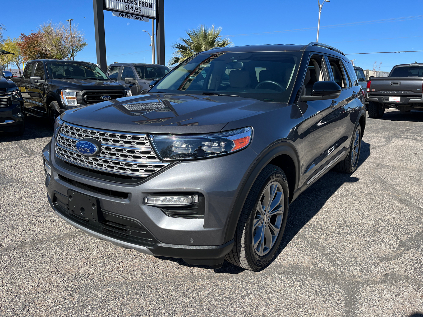 2021 Ford Explorer Limited 3