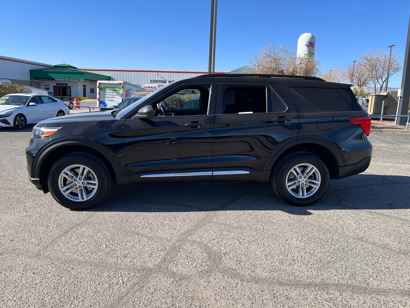 2020 Ford Explorer XLT 4