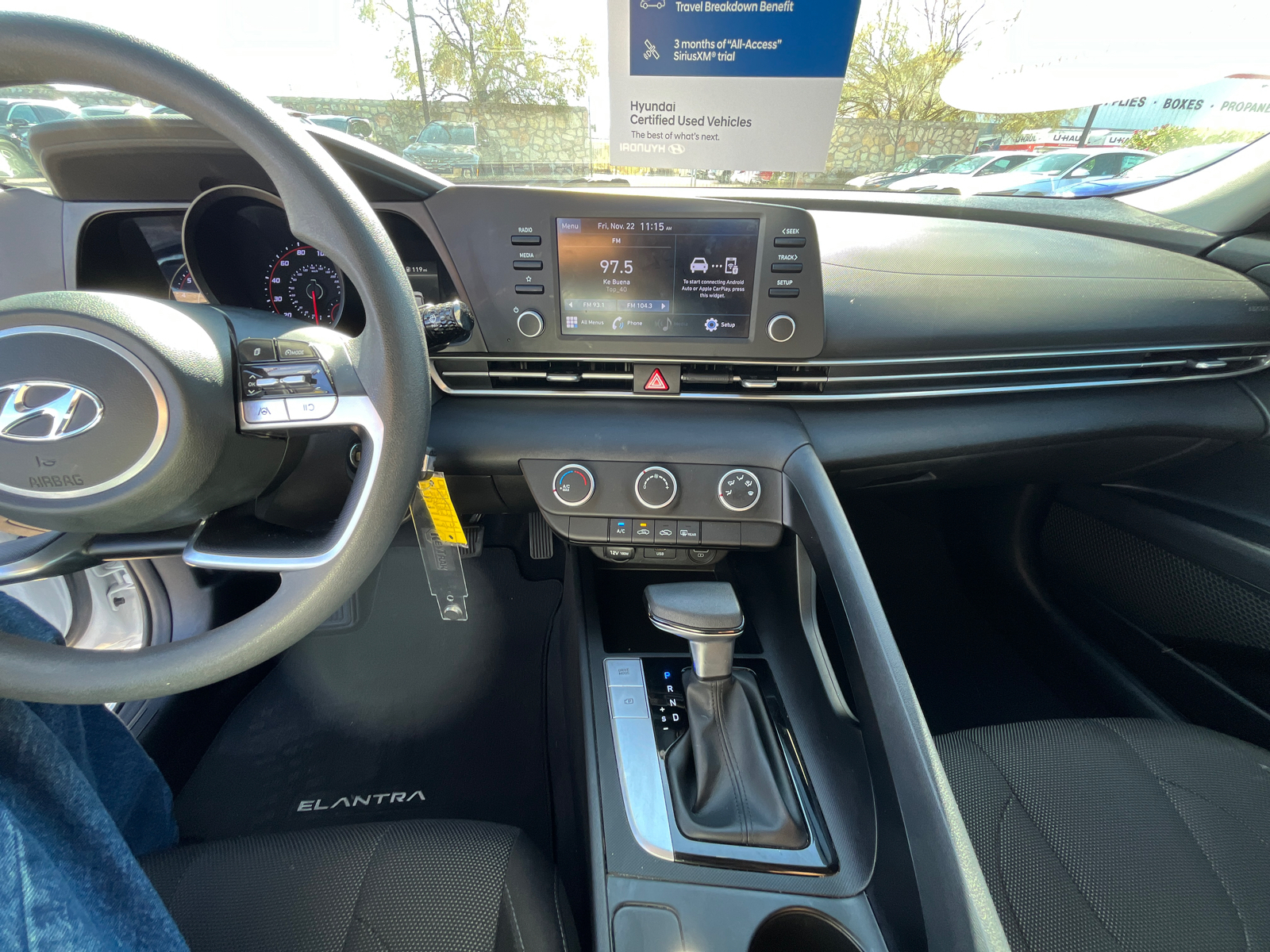 2022 Hyundai Elantra SE 19