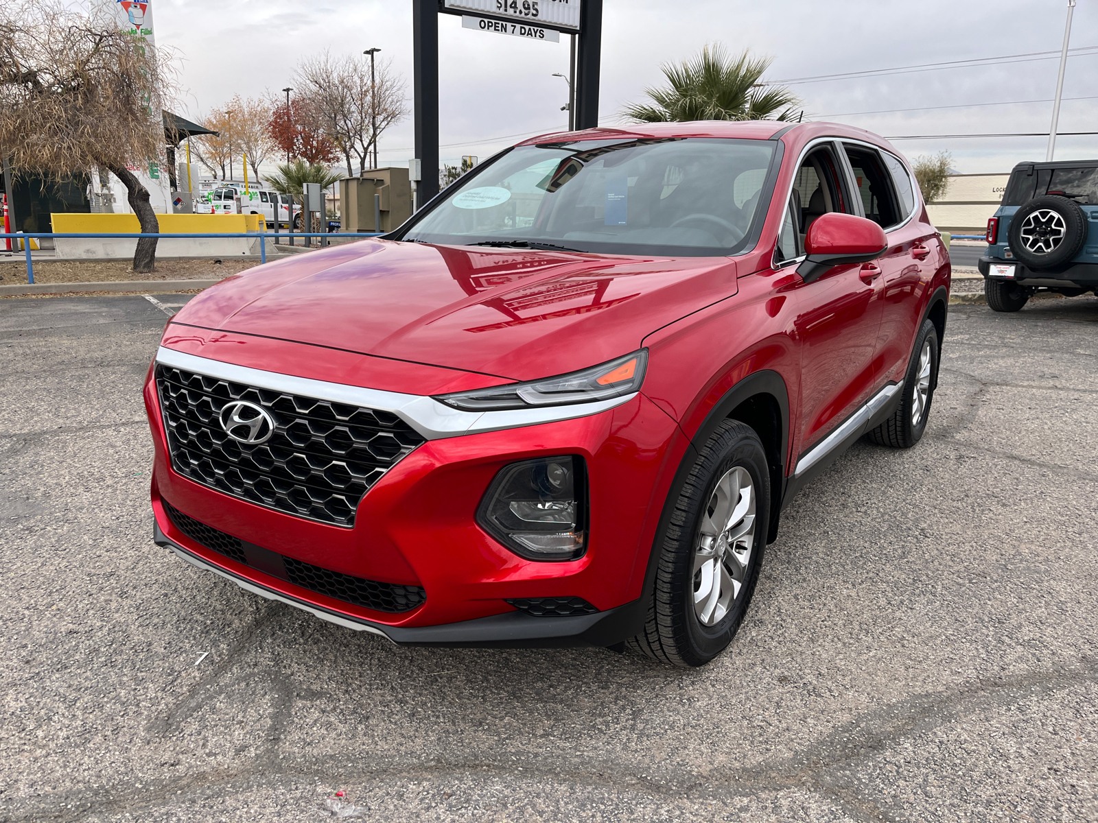 2020 Hyundai Santa Fe SE 3