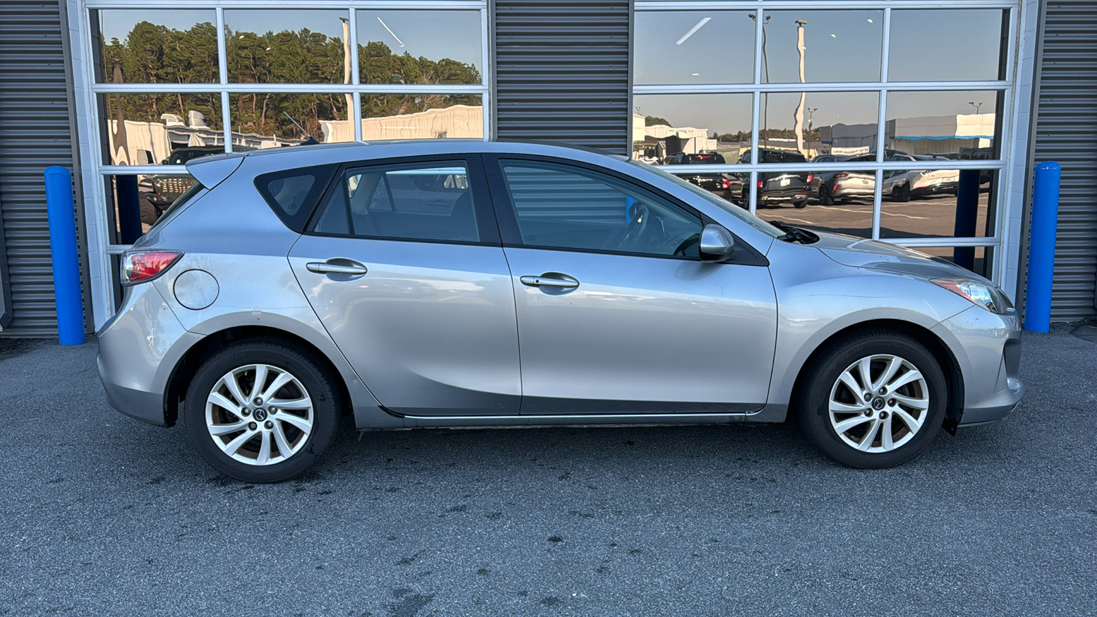 2013 Mazda Mazda3 i Touring 4