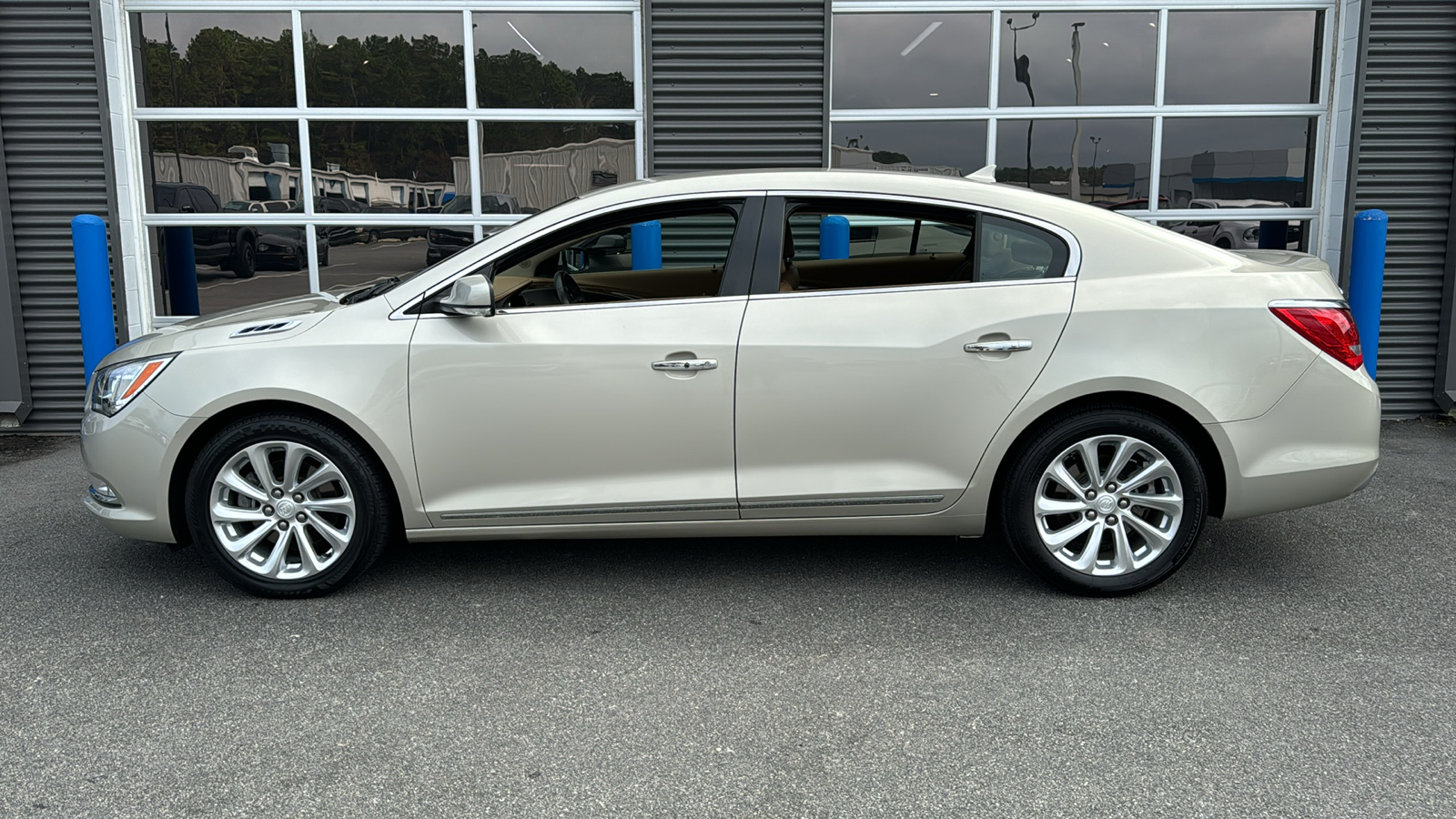 2014 Buick LaCrosse Leather Group 2