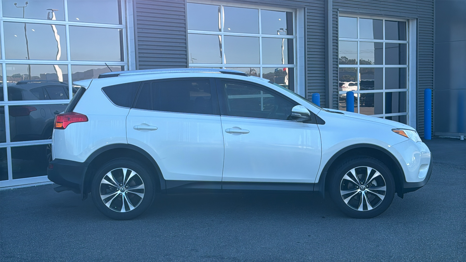 2015 Toyota RAV4 Limited 4