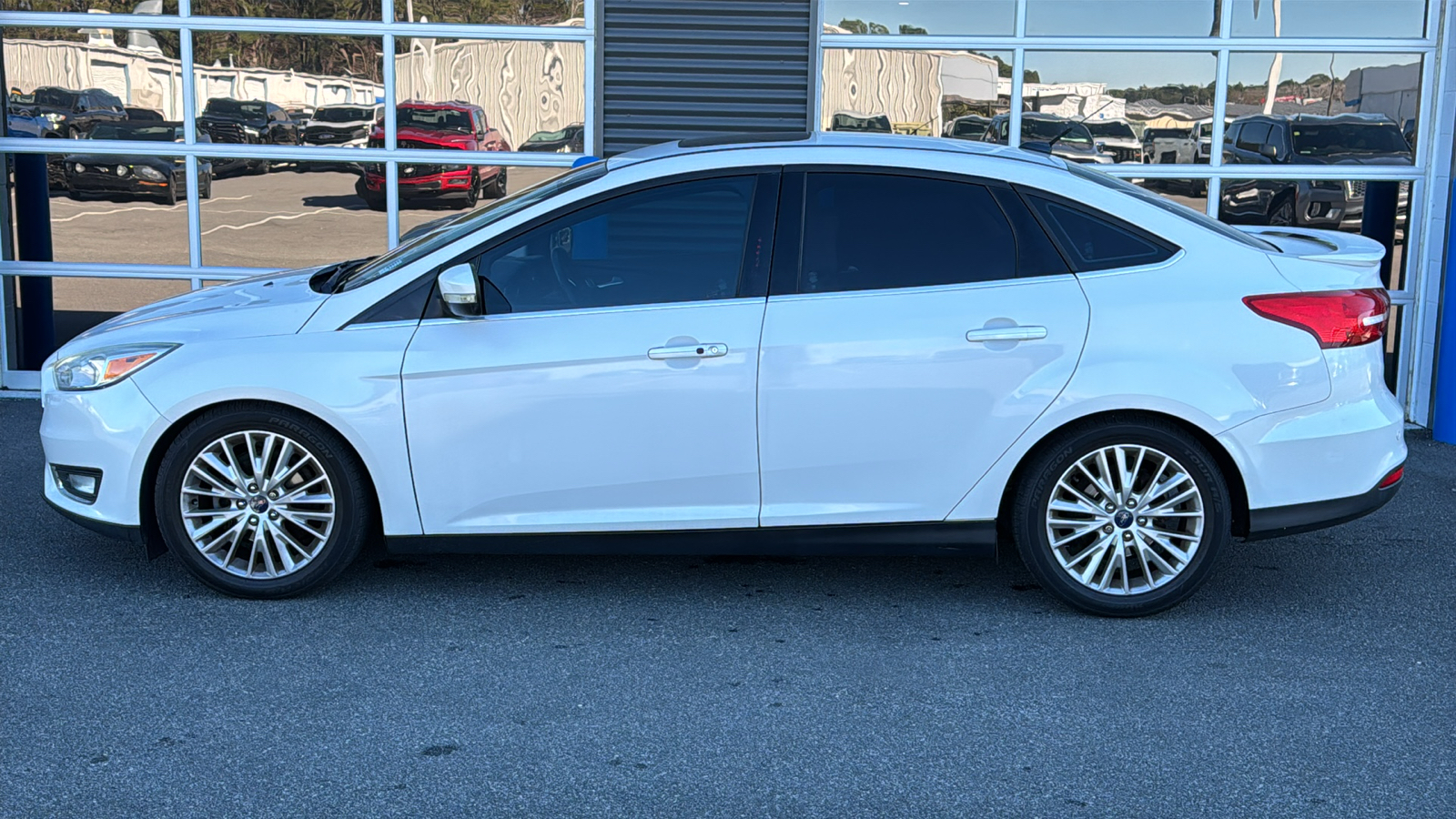 2016 Ford Focus Titanium 2