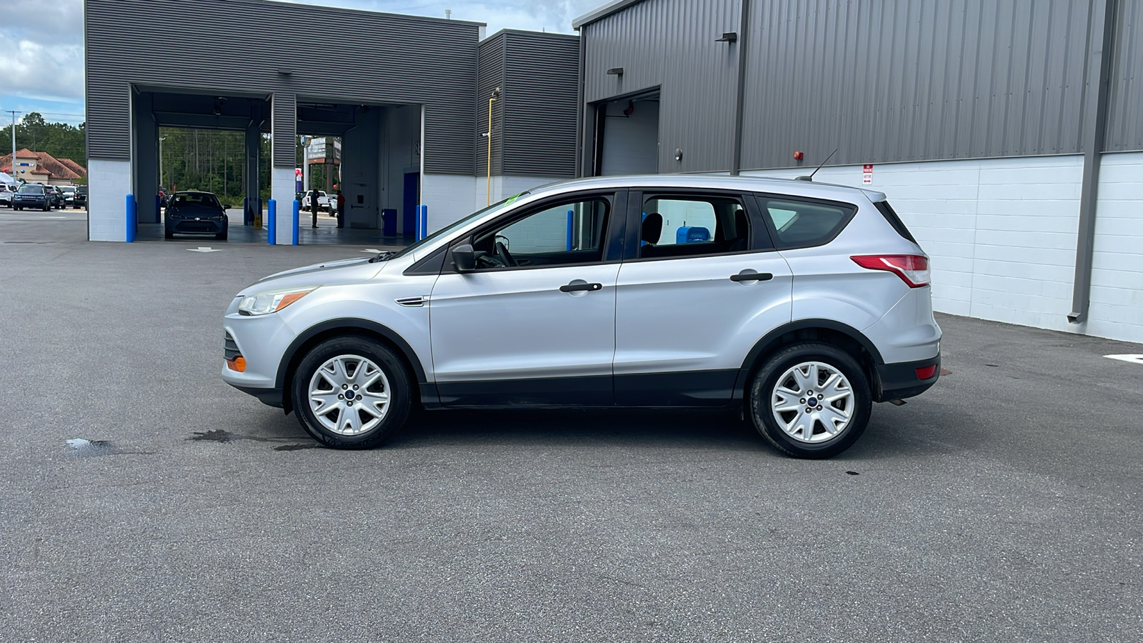 2016 Ford Escape S 2