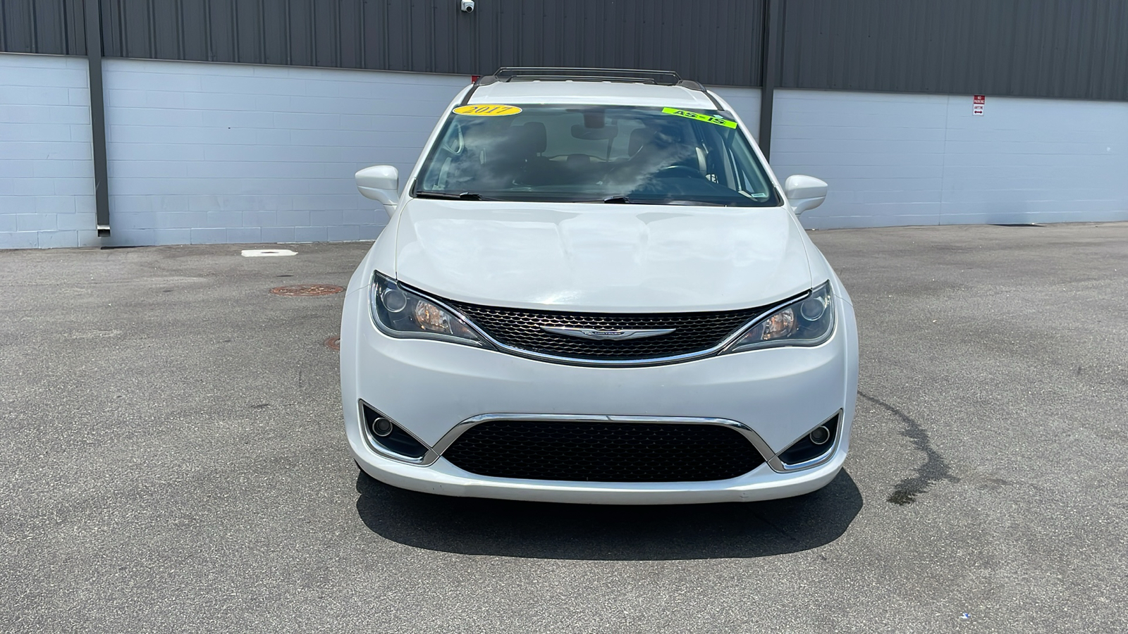 2017 Chrysler Pacifica Touring L 12