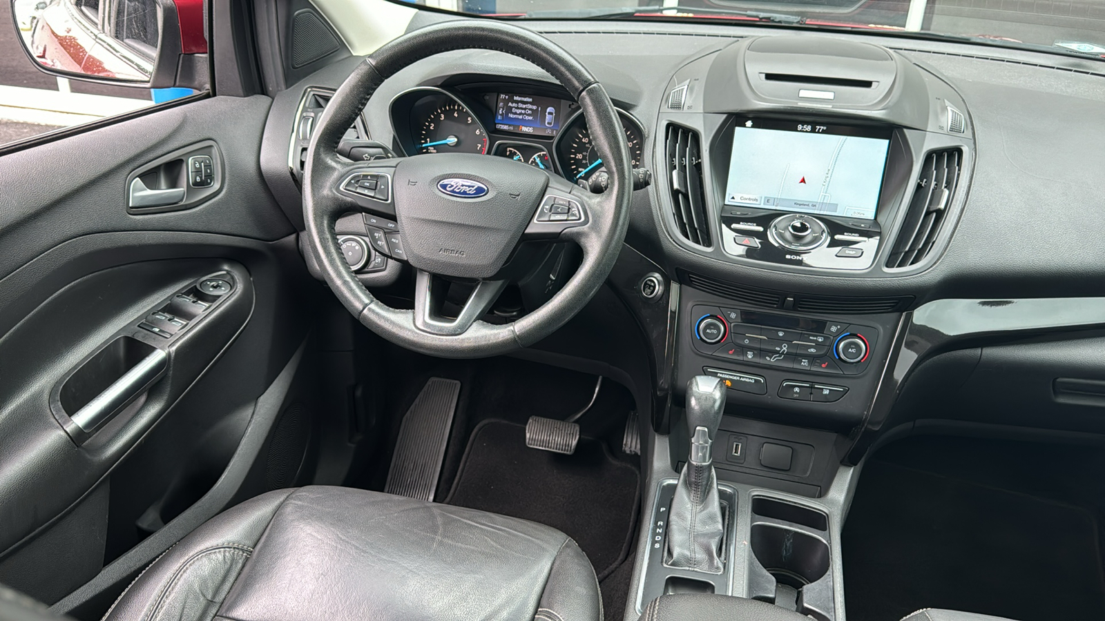 2017 Ford Escape Titanium 27