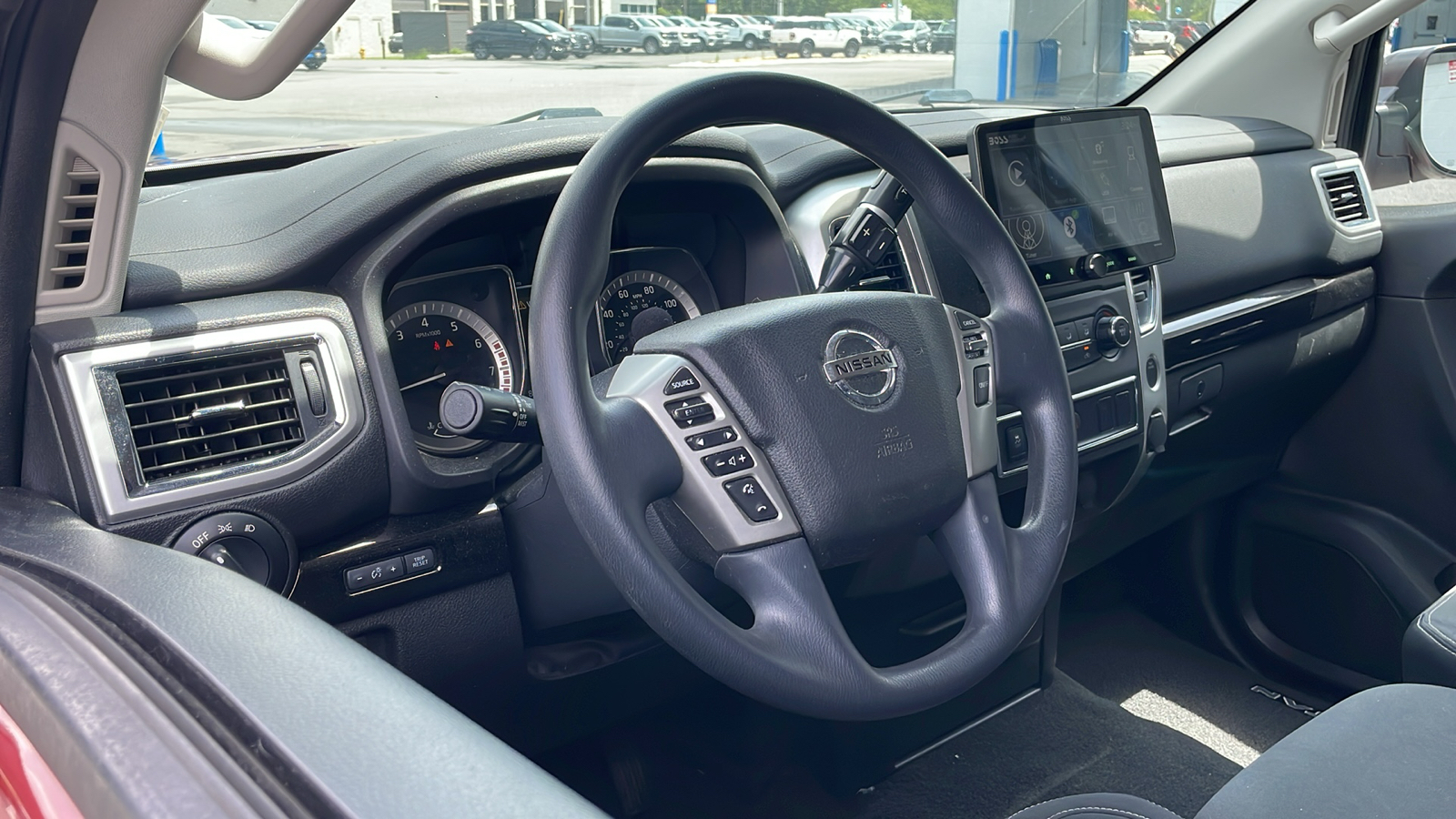 2018 Nissan Titan SV 10