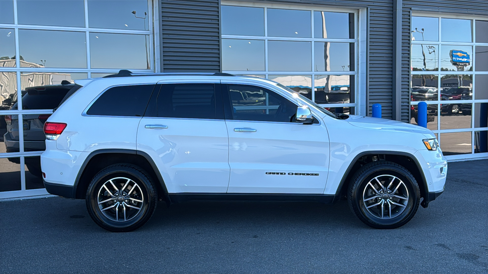 2019 Jeep Grand Cherokee Limited 10