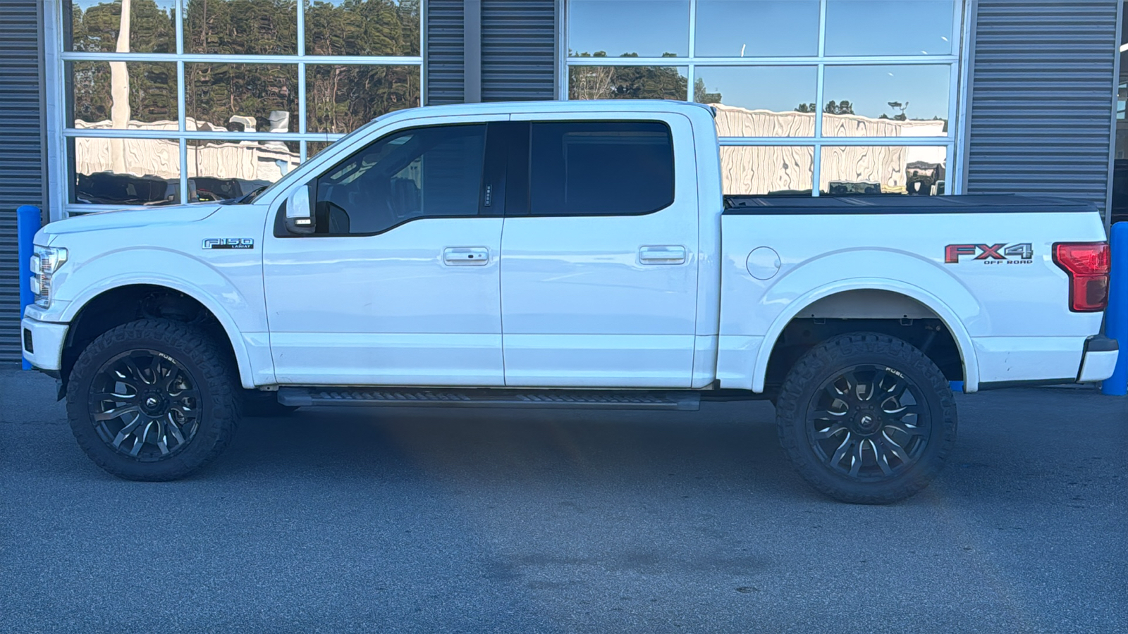 2019 Ford F-150 Lariat 4