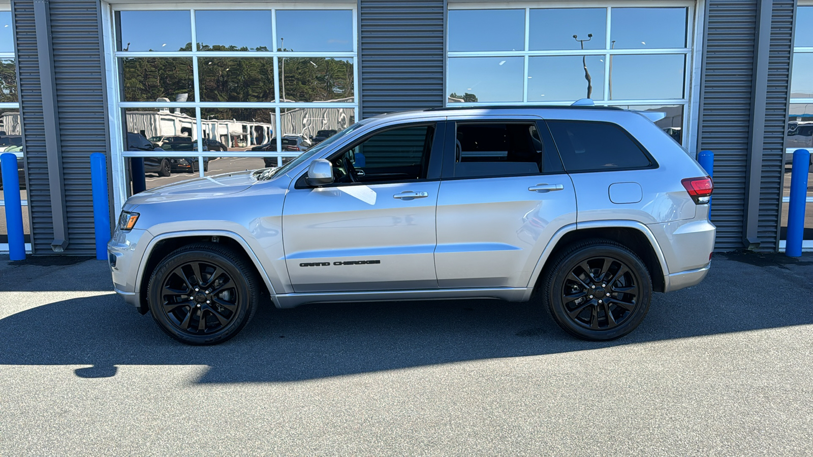 2020 Jeep Grand Cherokee Altitude 2