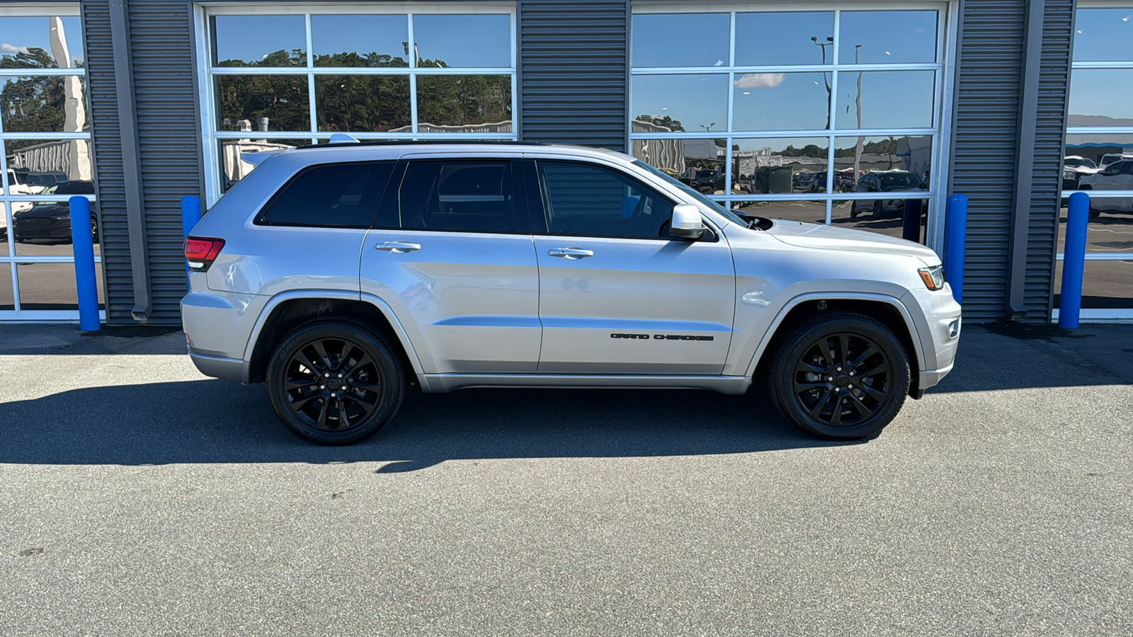 2020 Jeep Grand Cherokee Altitude 10