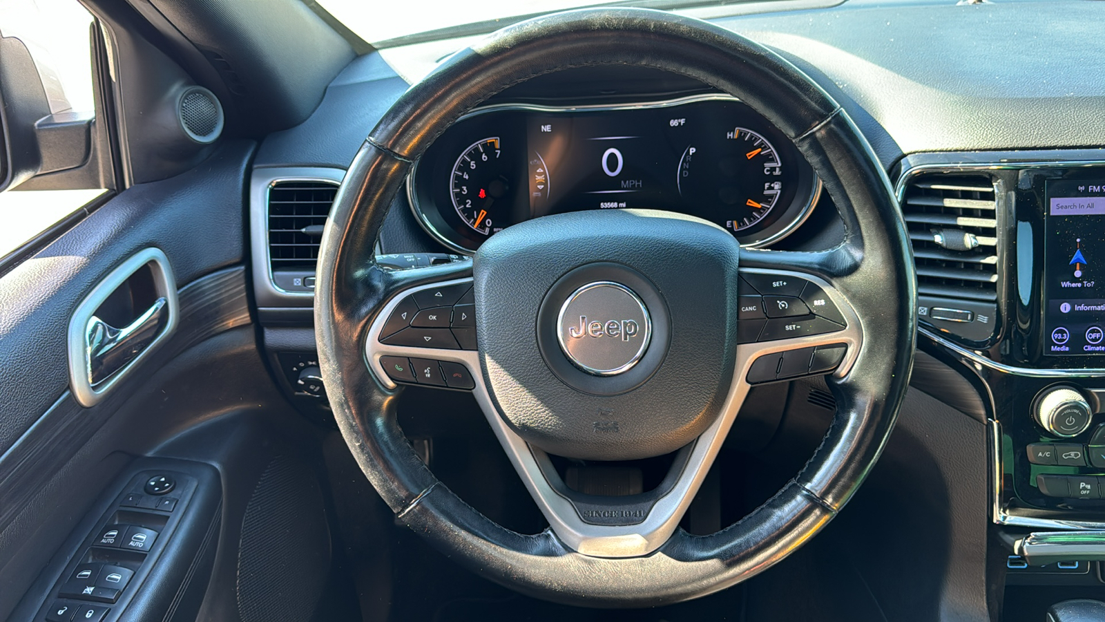 2020 Jeep Grand Cherokee Altitude 19