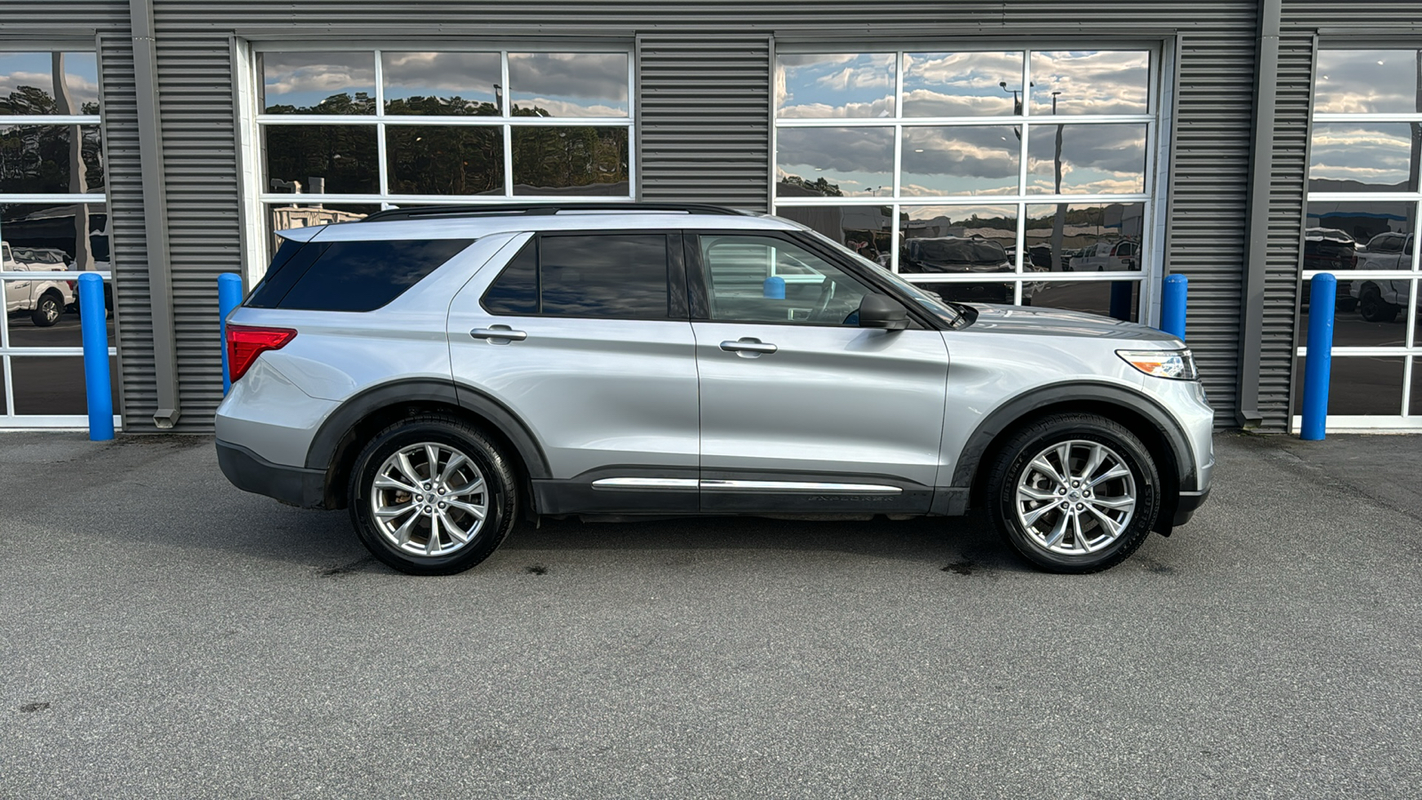 2020 Ford Explorer XLT 8