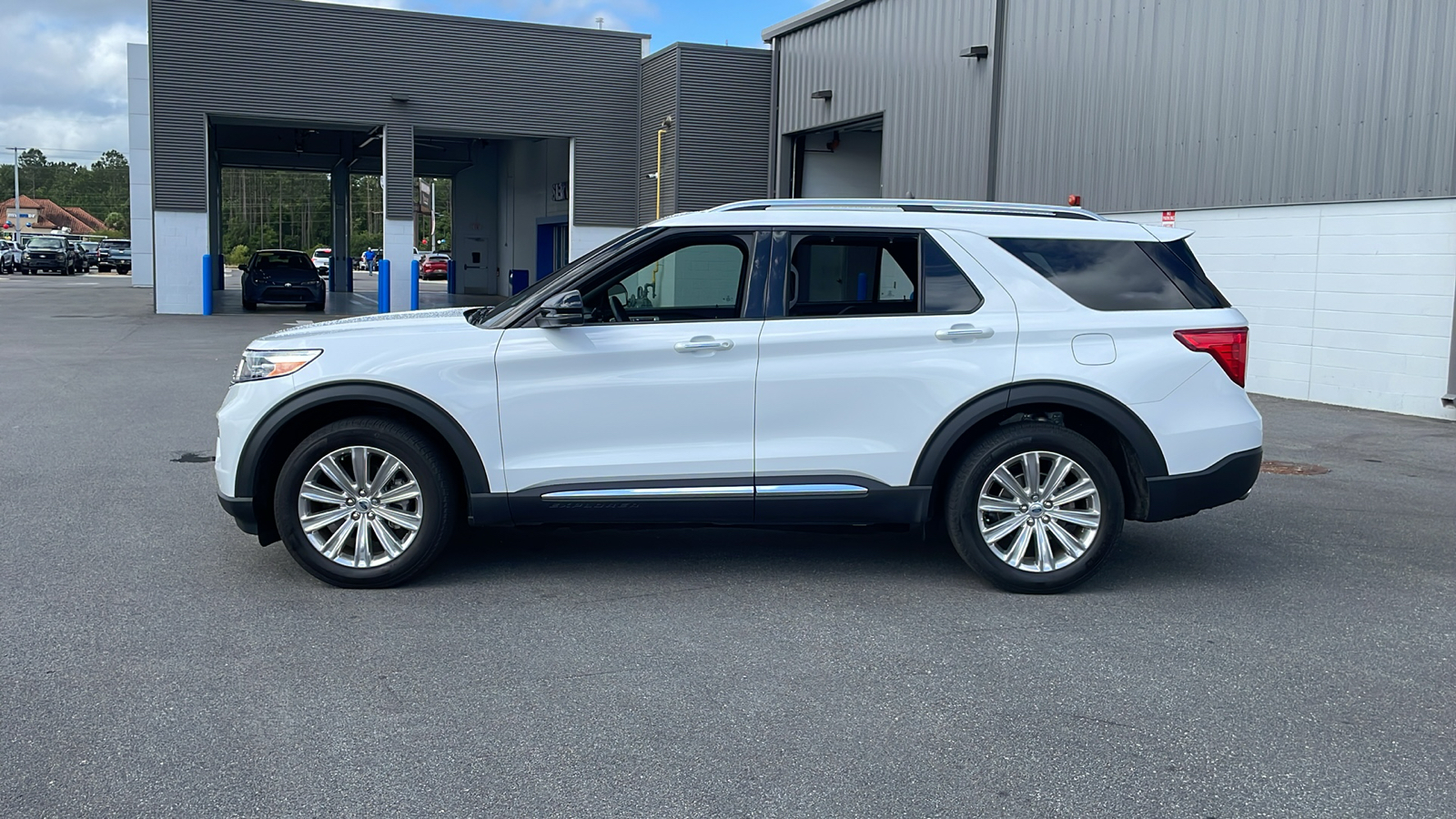 2020 Ford Explorer Limited 2