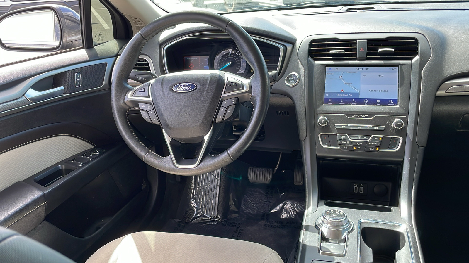 2020 Ford Fusion SE 27