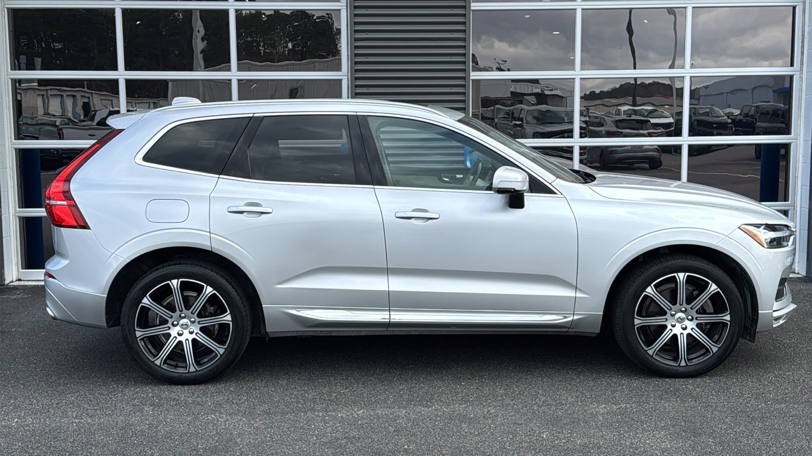 2021 Volvo XC60 T6 Inscription 29