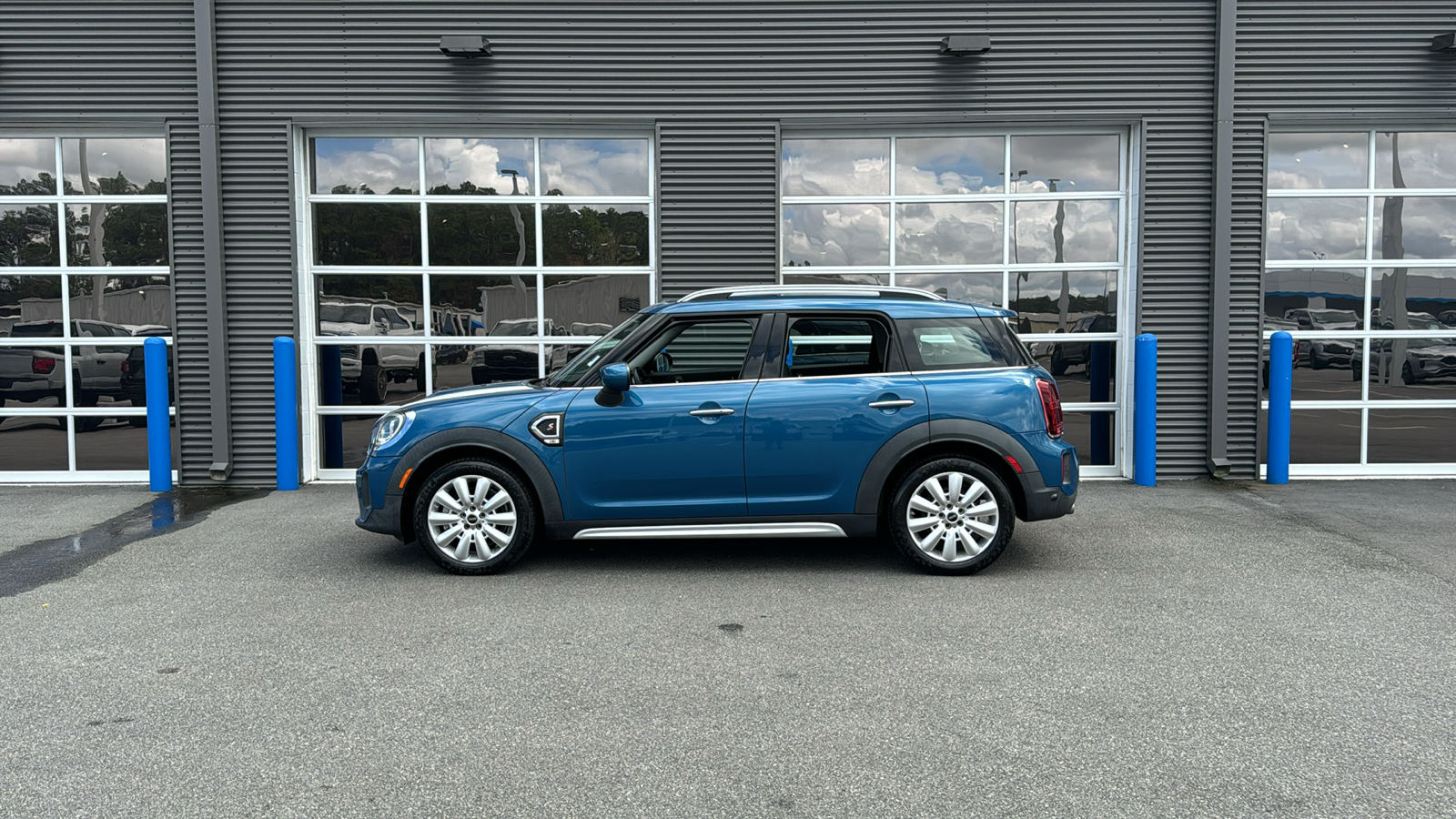 2021 MINI Cooper S Countryman Base 2