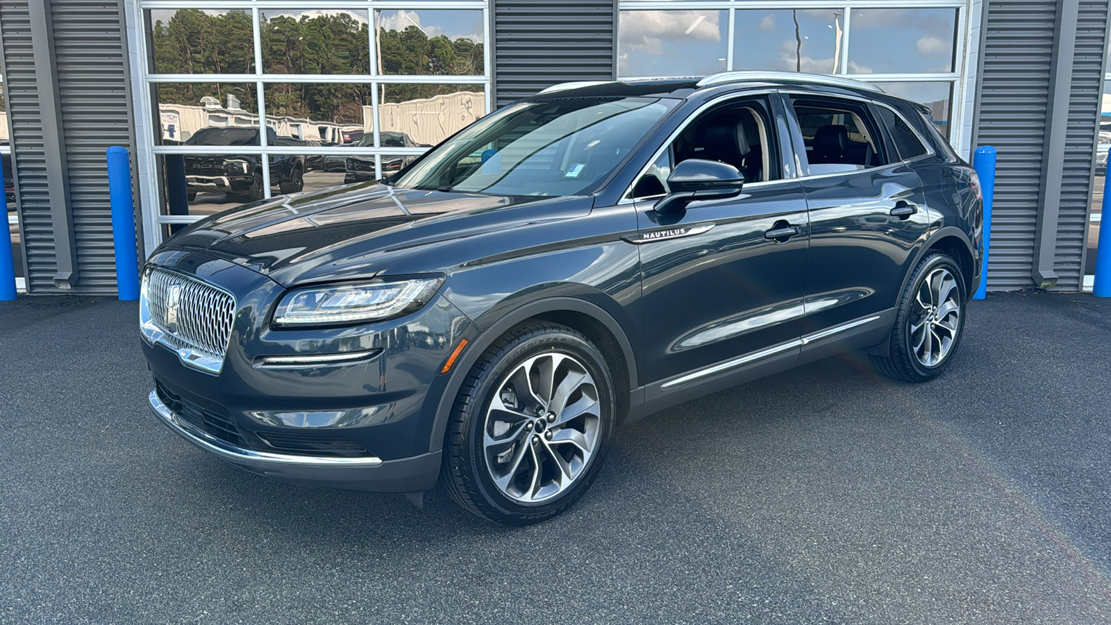 2021 Lincoln Nautilus Reserve 1