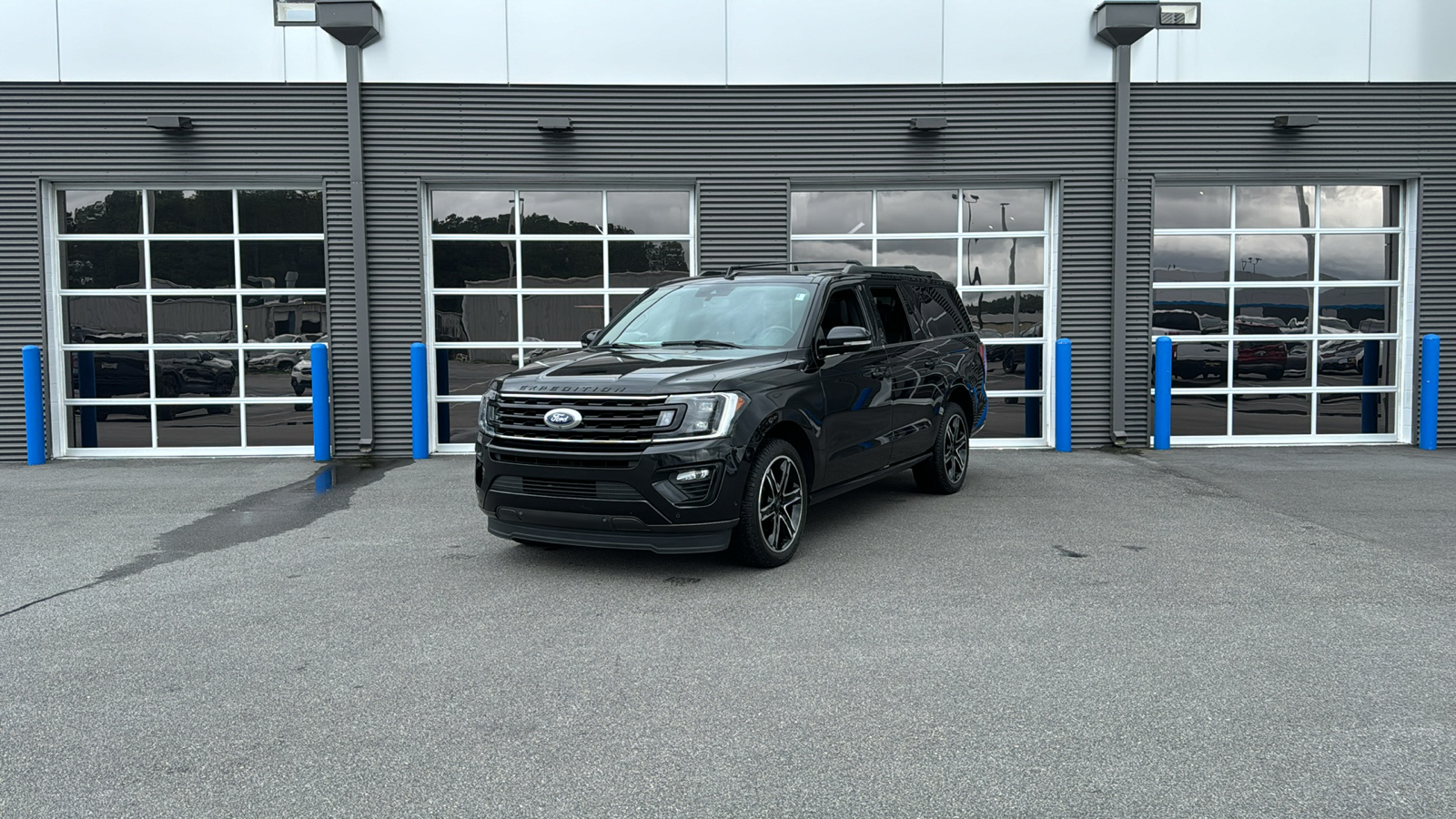 2021 Ford Expedition Max Limited 1