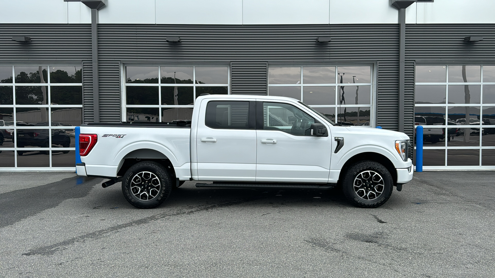 2021 Ford F-150 XLT 8