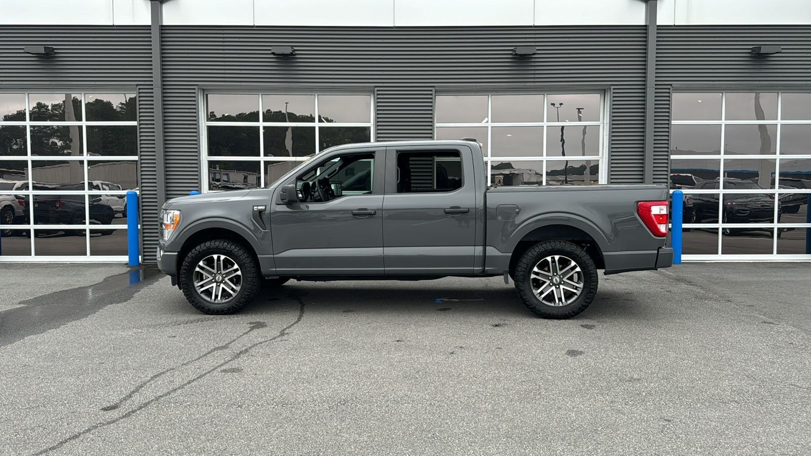 2021 Ford F-150 XL 2