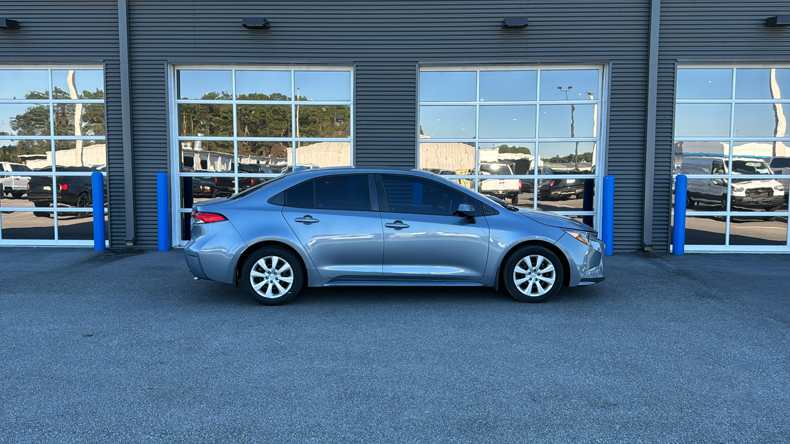 2021 Toyota Corolla LE 4