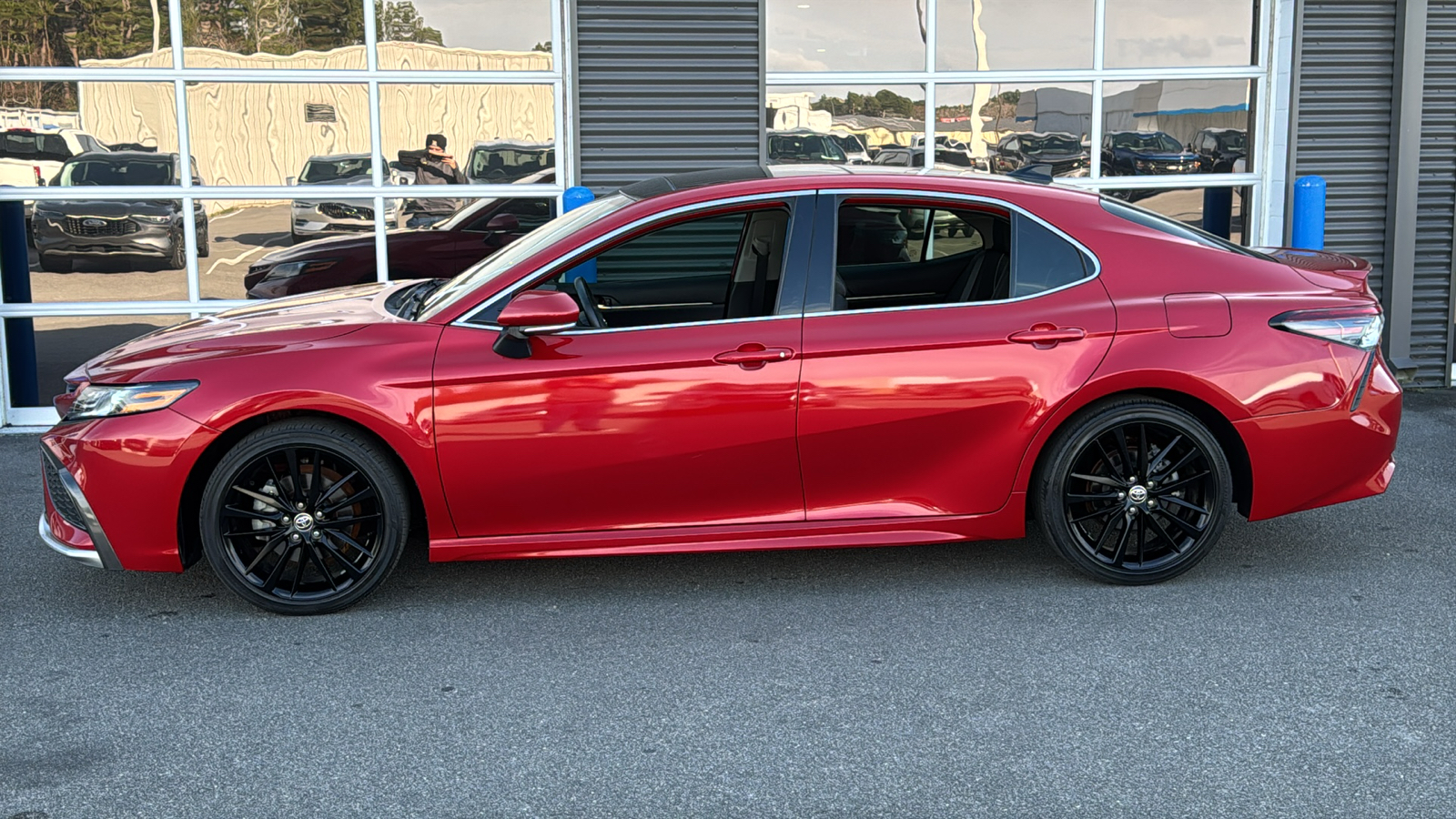 2021 Toyota Camry XSE 2