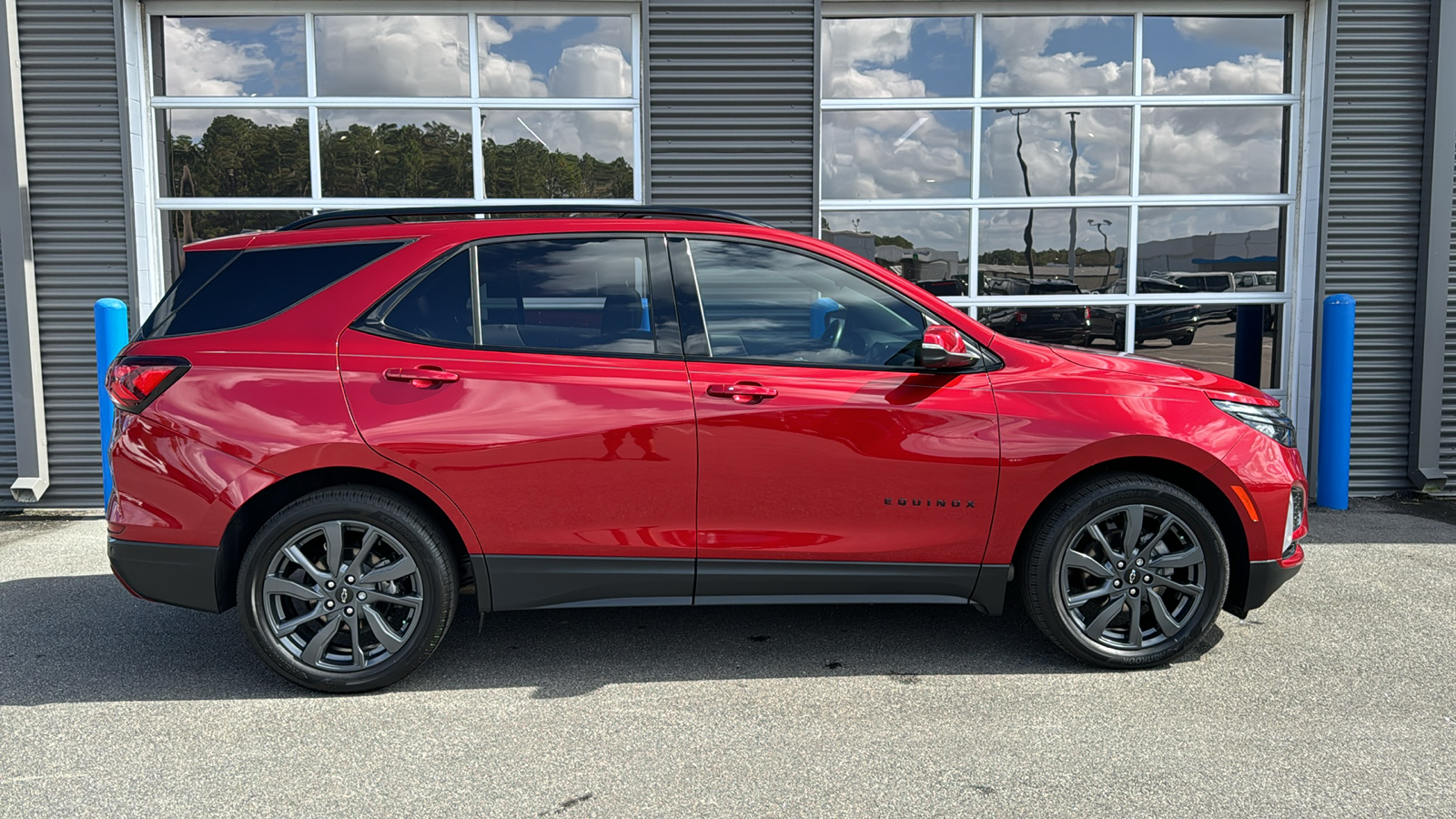 2022 Chevrolet Equinox RS 8