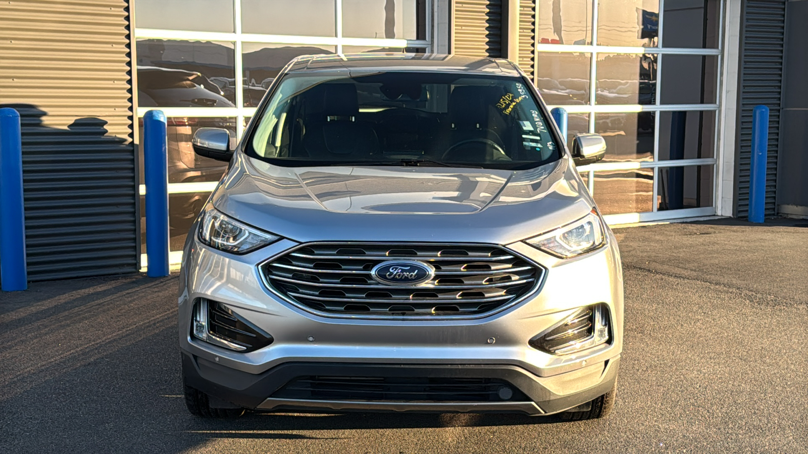 2022 Ford Edge Titanium 2