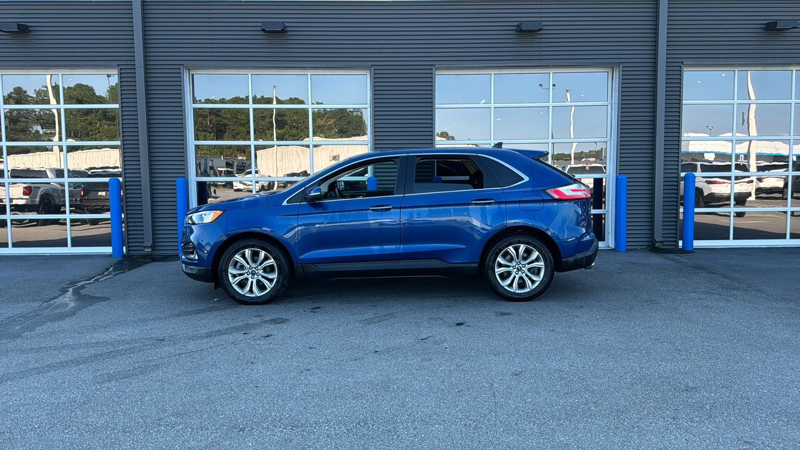 2022 Ford Edge Titanium 2