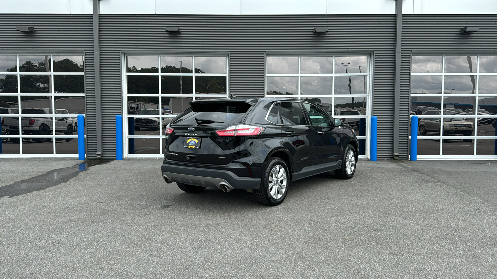 2022 Ford Edge Titanium 7