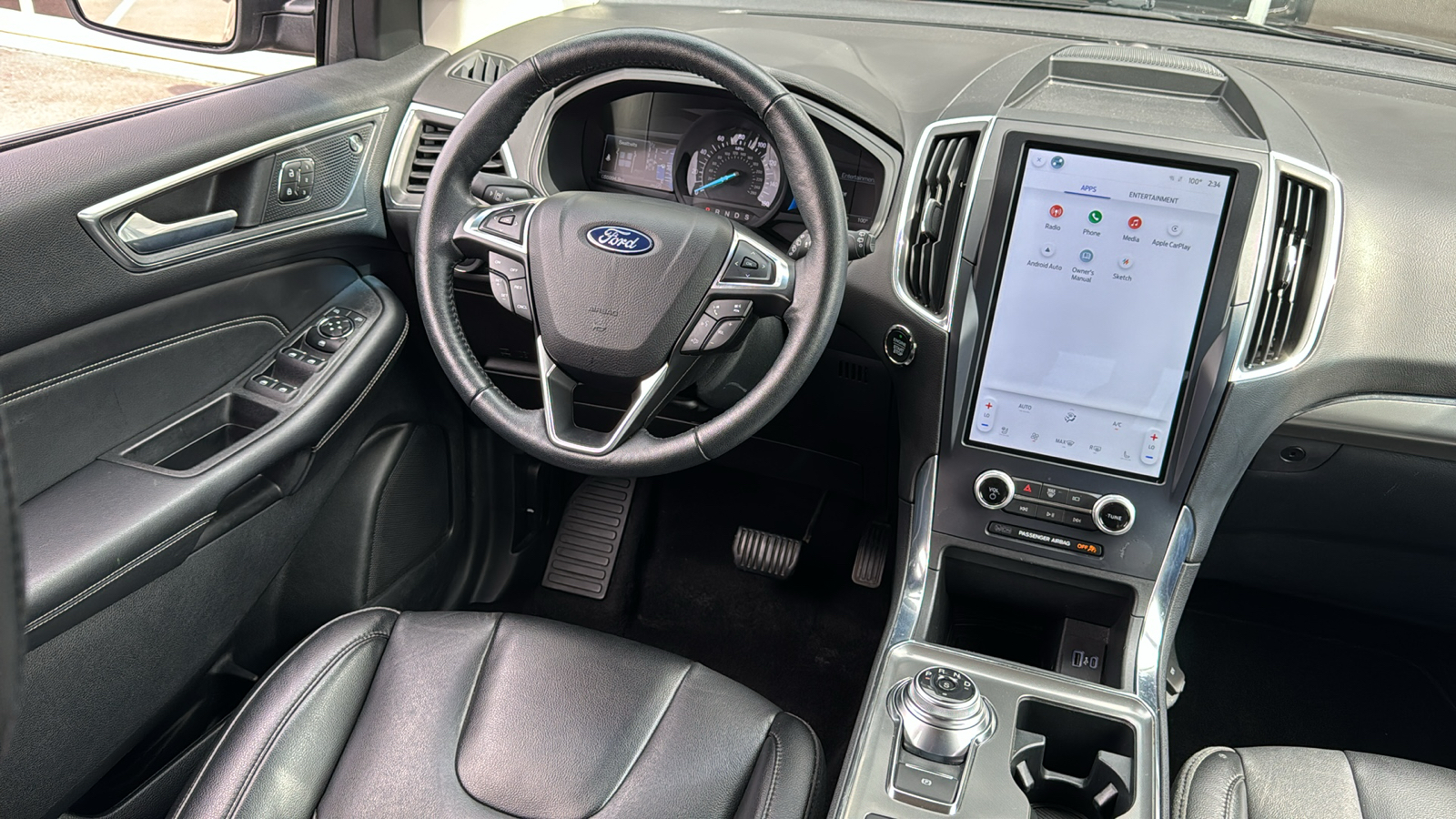 2022 Ford Edge Titanium 27