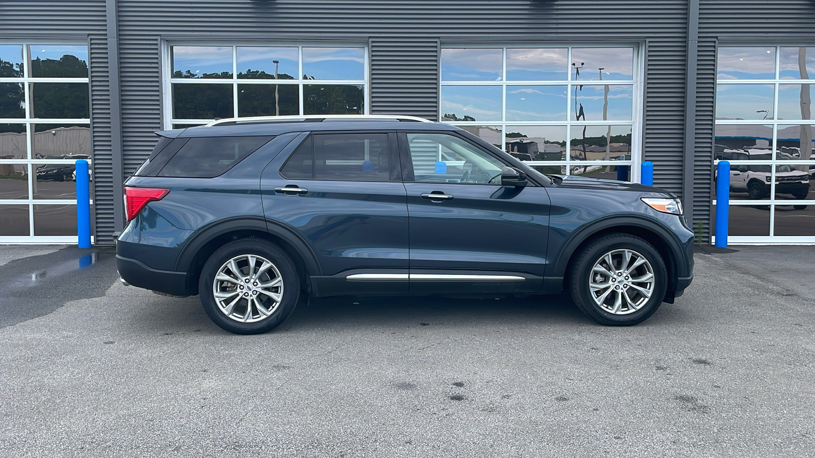 2022 Ford Explorer Limited 7