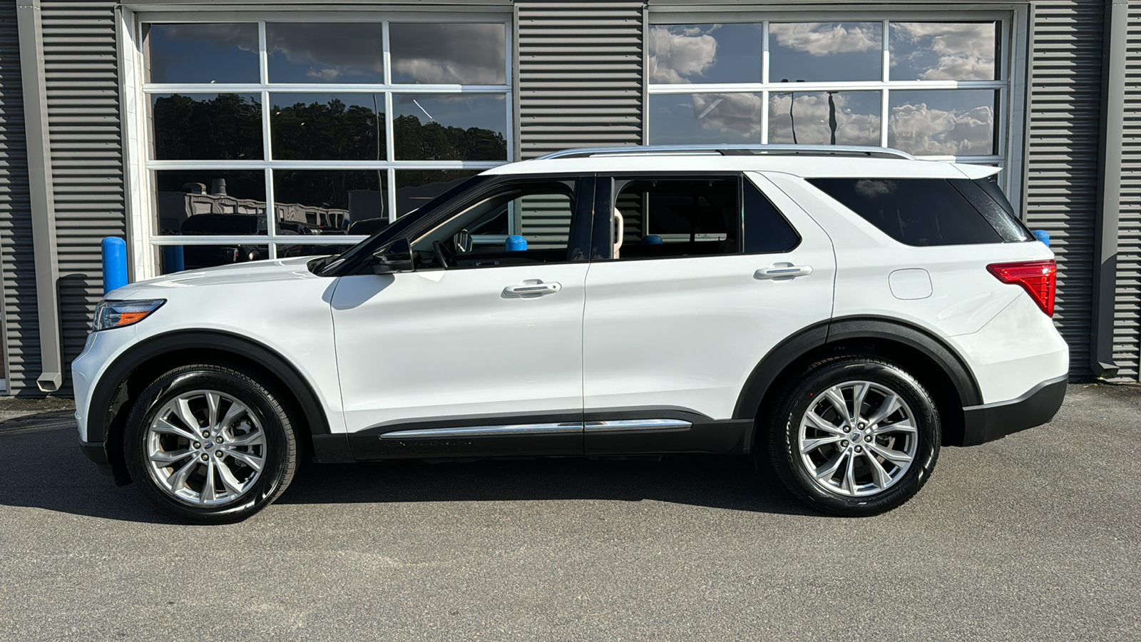 2022 Ford Explorer Limited 2