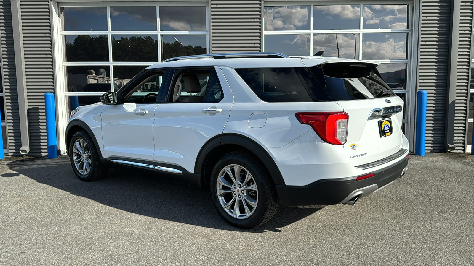 2022 Ford Explorer Limited 3