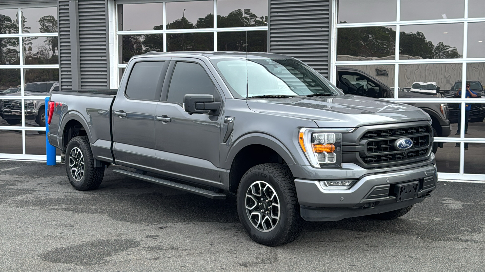 2022 Ford F-150 XLT 3