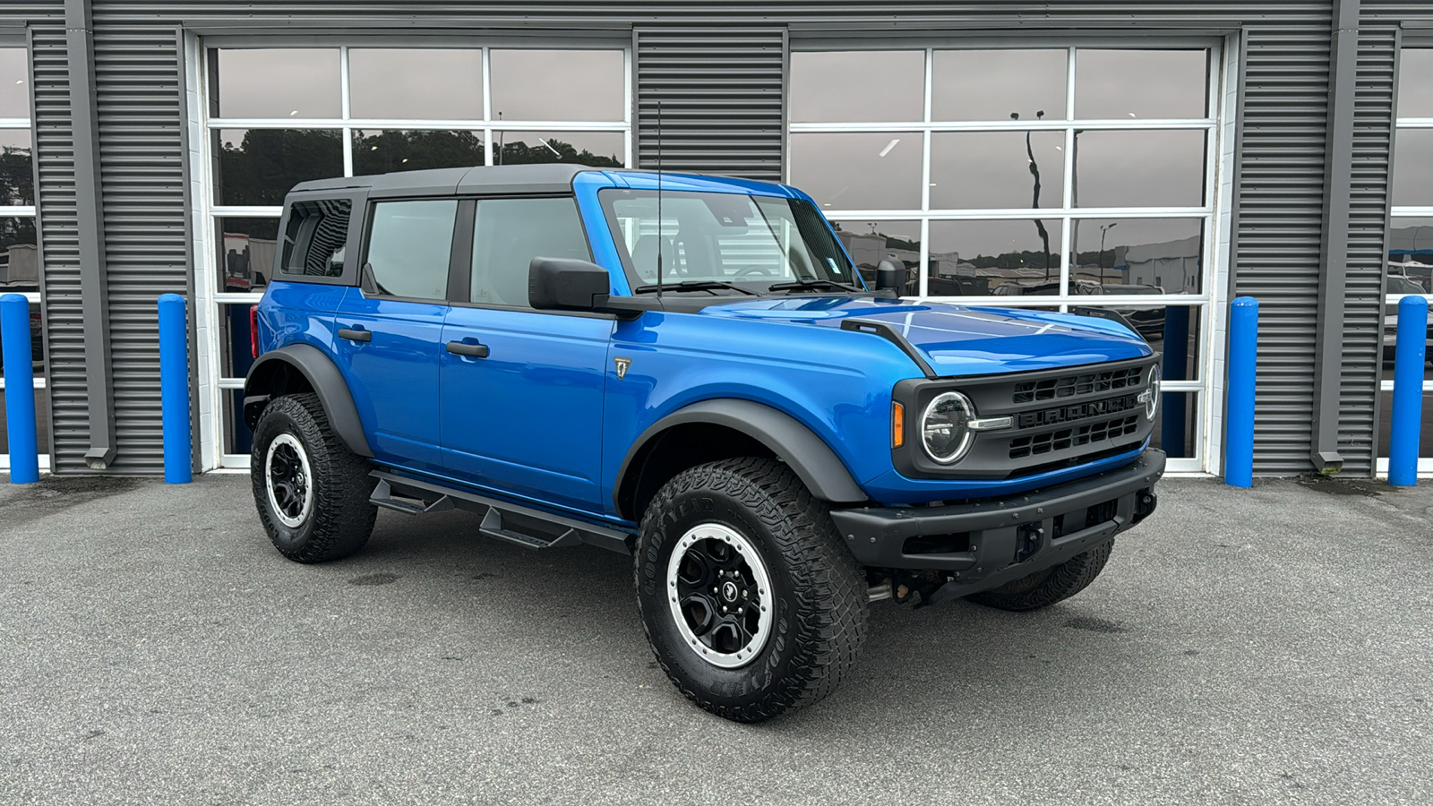 2022 Ford Bronco Base 9