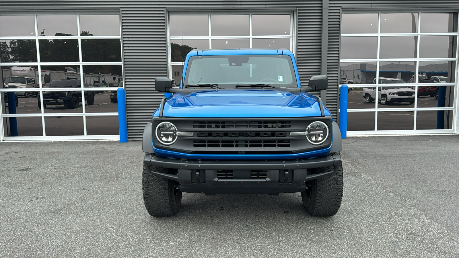 2022 Ford Bronco Base 10