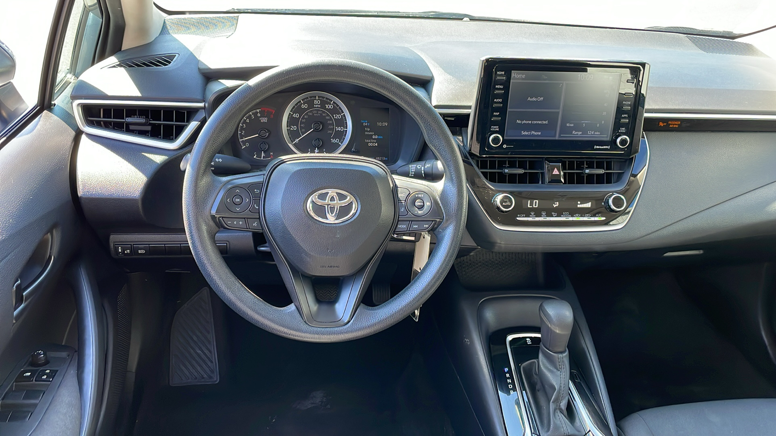 2022 Toyota Corolla LE 16