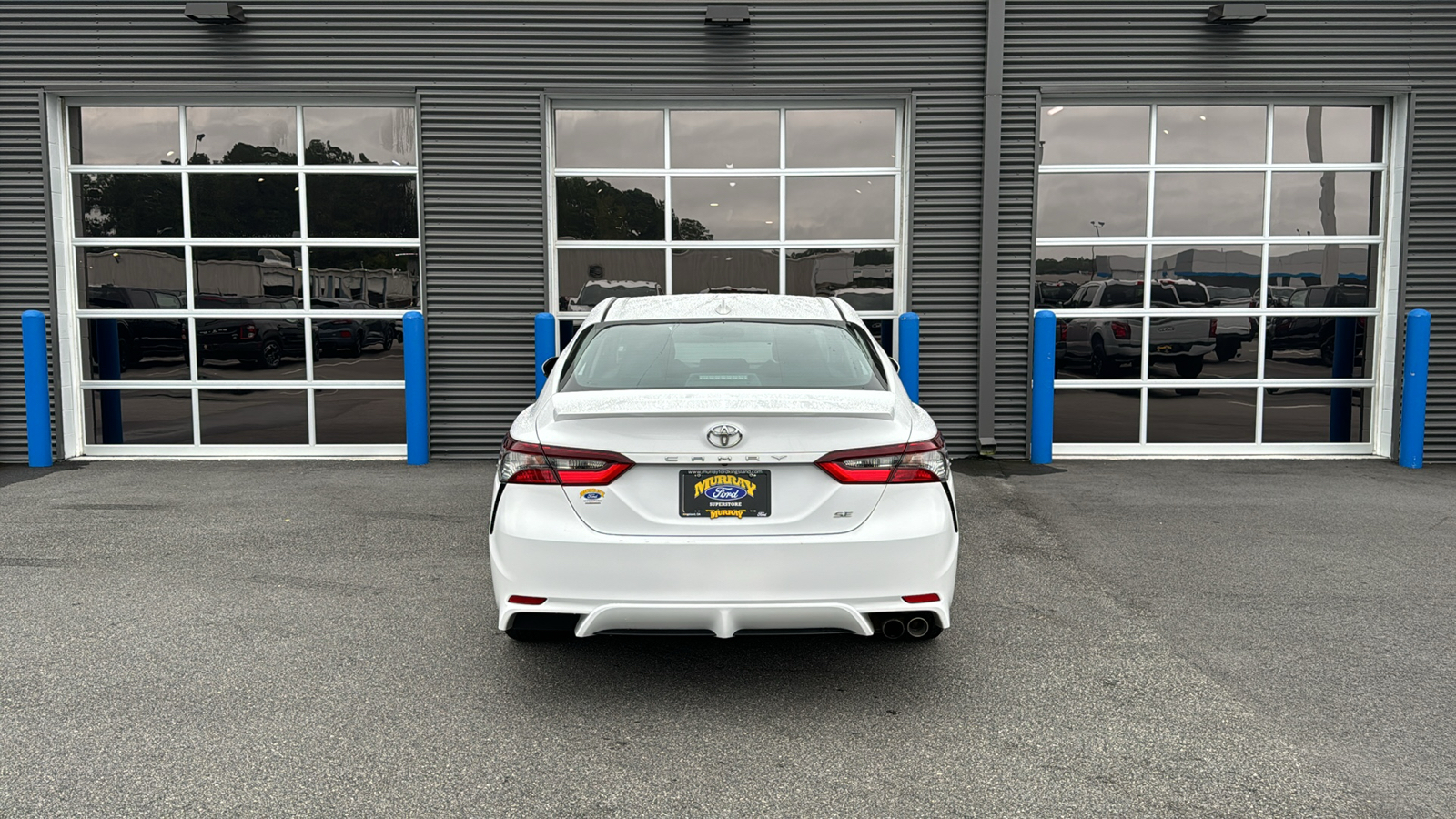 2022 Toyota Camry SE 4